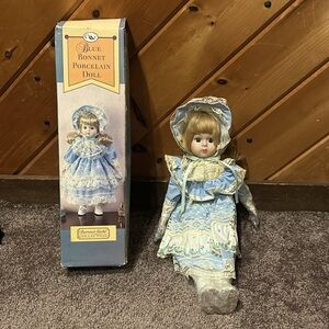Baronet Guild Collection Blue Bonnet Porcelain doll VINTAGE!